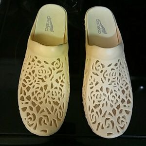 Dansko Pippa Thermoplastic Yellow Clogs Mules Wome